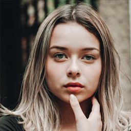 Perfil de Helena Eliot